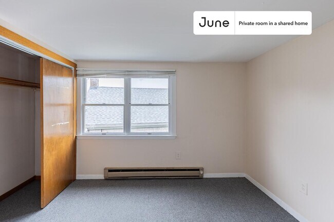 Photo - Room in Shared 5 bed/2 bath home Unidad E