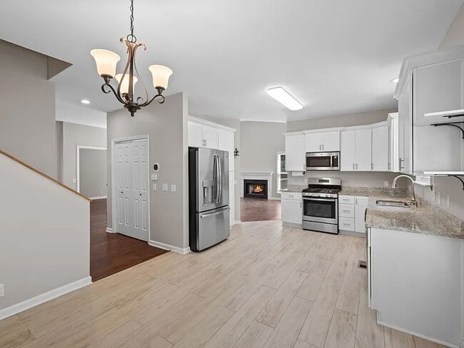 Photo - Great 4BR Bellevue Home