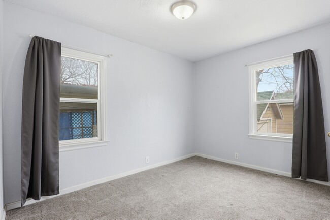 Photo - 2927 Brinker Ave