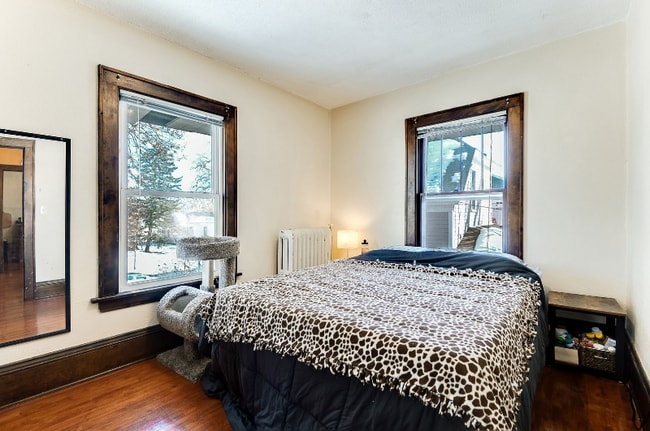 Photo - 1160 Raymond Ave Unidad 2