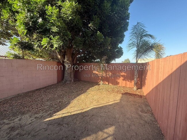 Photo - 451 S Olive St