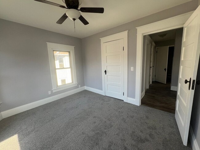Photo - 2415 Farnam St Unit 2415 1/2 Farnam Street