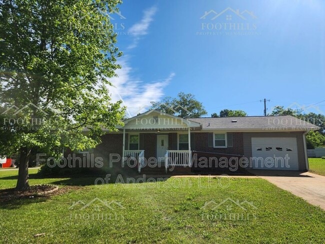 Photo - 211 Brady Cir House