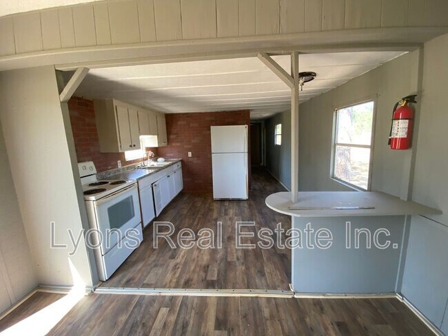 Photo - 8086 Heck Dr Unidad #9