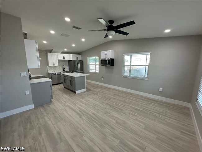 Photo - 7225 Buchanan Rd