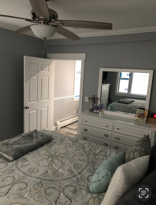 Photo - 46 Irving St