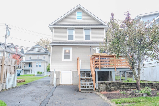 Photo - 11 Burritt Ave