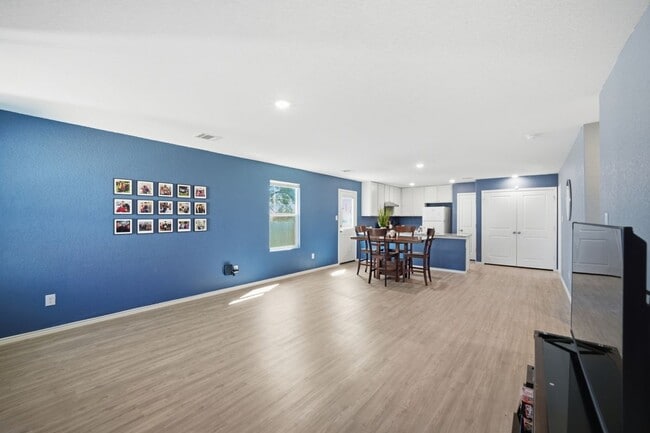 Photo - 14734 Saw Ml