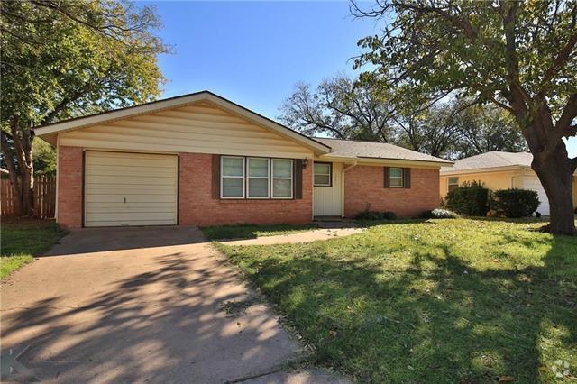 Building Photo - 1301 Mimosa Dr Rental