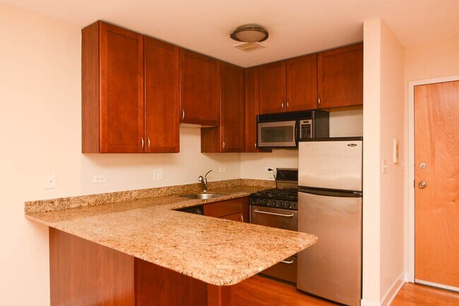 Photo - 622 W Wrightwood Ave Unit 105