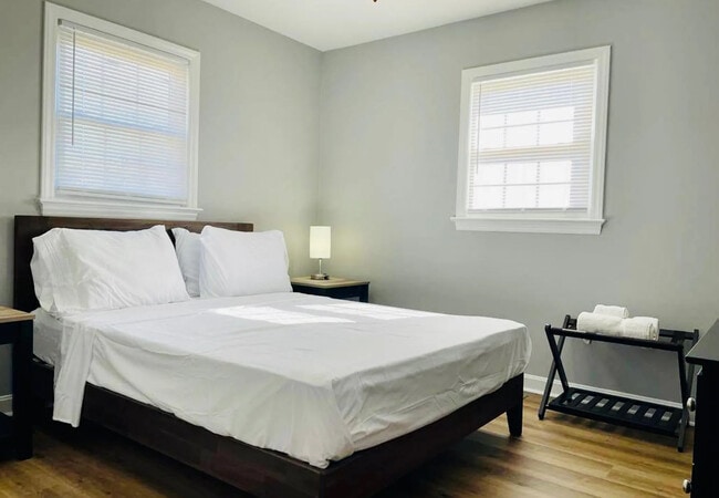 Photo - 630 Logan Ln