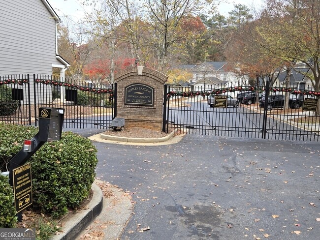 Photo - 2900 Suttles Dr SW