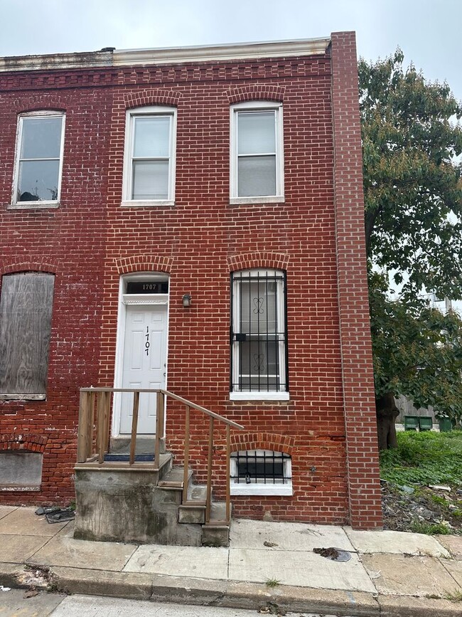 Remodeled Row - Baltimore - Remodeled Row - Baltimore House