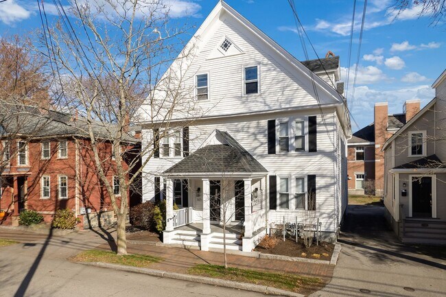 Photo - 105-107 Richards Unit 105