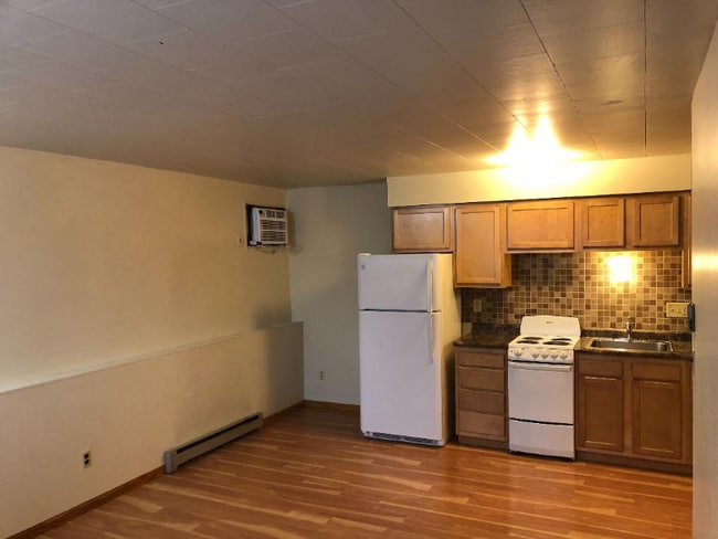 Photo - 429 E Broadway St Unit #6