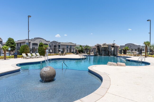 Three Palms Apartments - Three Palms Apartments