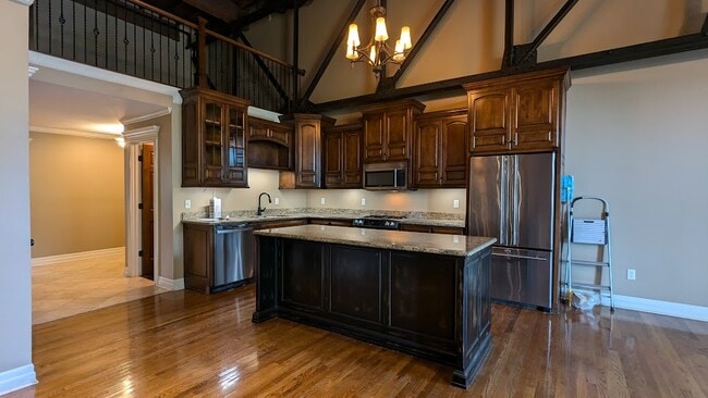 Photo - 1715 Summit St Unit 205