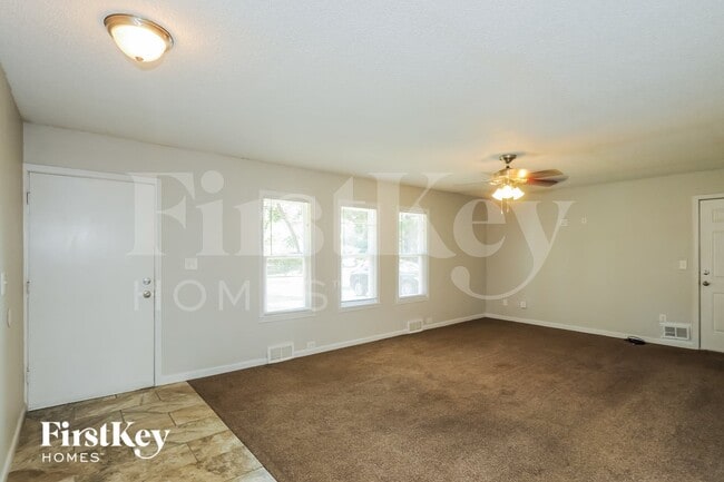 Photo - 12500 E 54 St