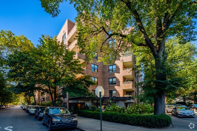 Photo - 1818 Newkirk Ave