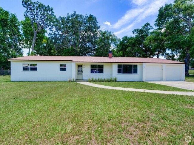 Building Photo - 305 Sunset Dr Rental