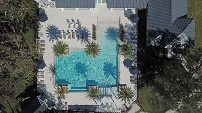 Photo - Mystic Pointe Apartments