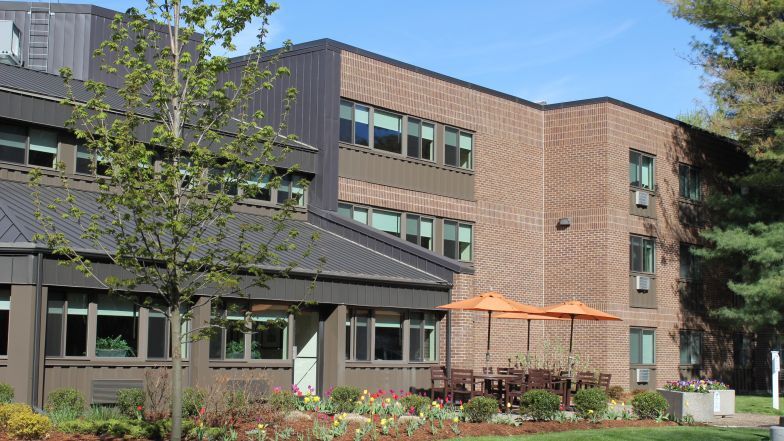 Naubuc Green Apartments