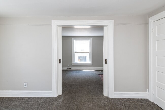 Photo - 115 E Foraker St Unidad 2