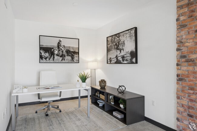 The Champion 2BR, 2BA - 1,73SF - Office