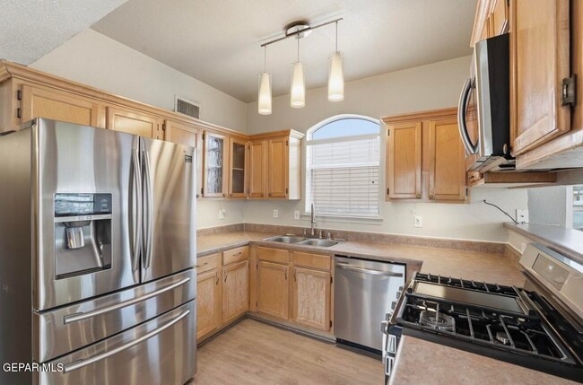 Photo - 9900 Marine Cir
