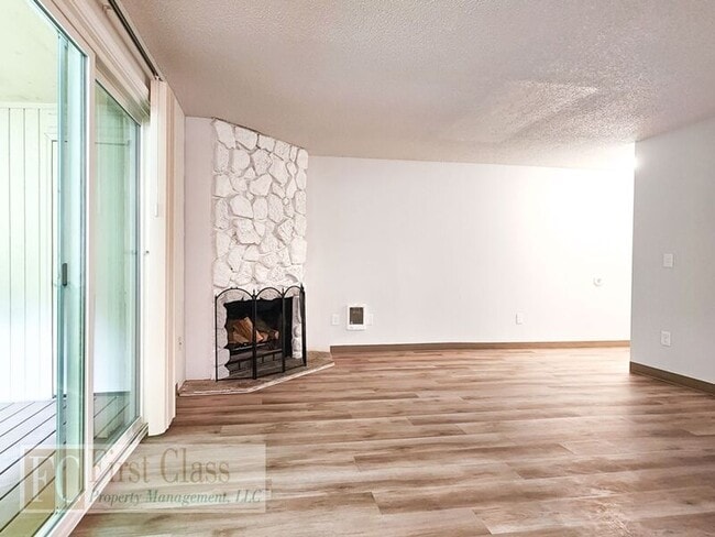 3648 SW Beaverton Hillsdale Hwy Unidad 9