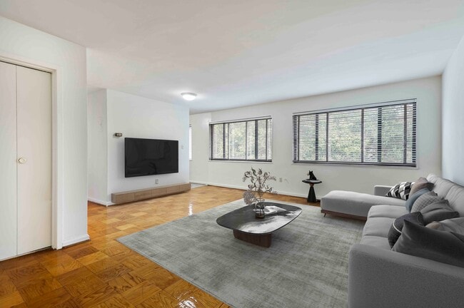 Double Windows at Scott Street for Bright Living Spaces - Fort Strong Properties