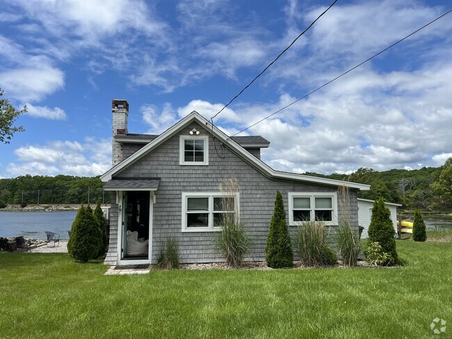 Building Photo - 61 Old Black Point Rd Rental