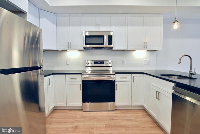 Photo - 2132 N 2nd St Unit 2