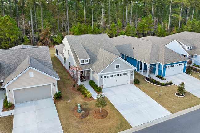 Photo - 686 Destiny Dr