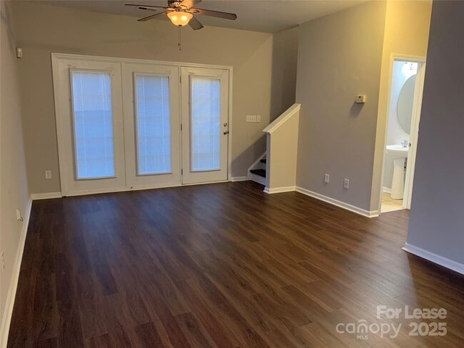 Photo - 2726 Avalon Loop Rd