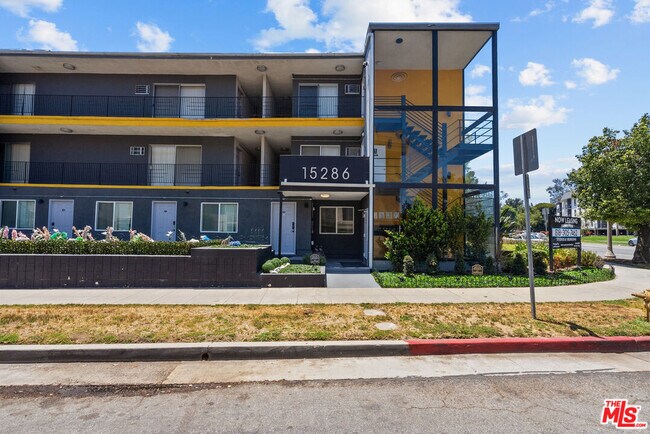 Building Photo - 15286 Sutton St Unit 108
