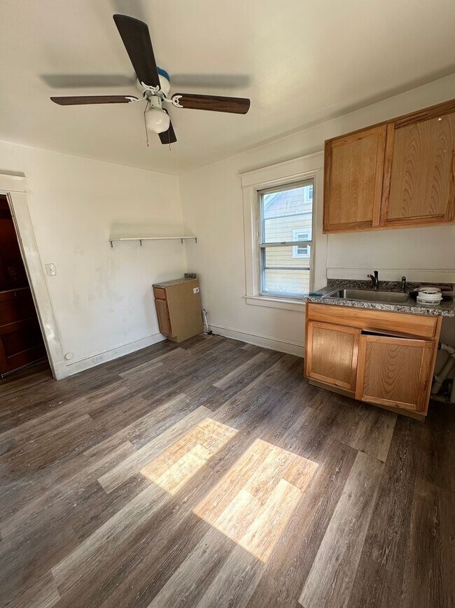 4801 Edgar Terrace Unidad 2