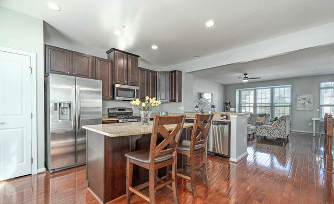 Kitchen - 111 Tulip Ln Townhome