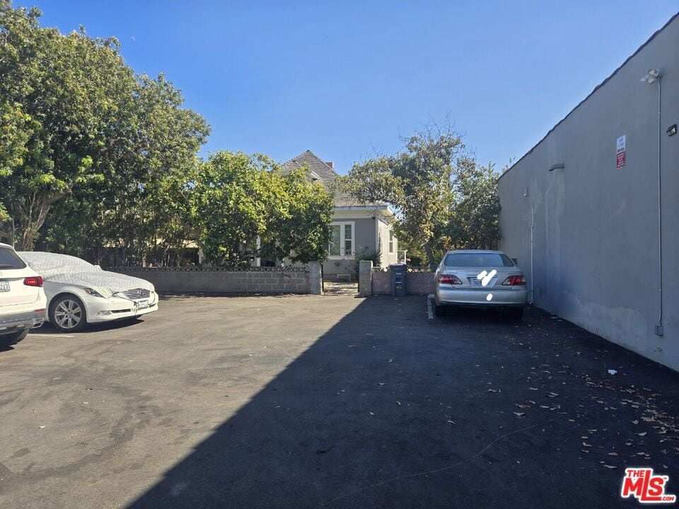 Photo - 1838 Marine Ave