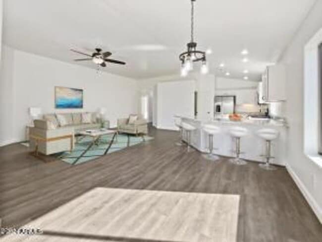 Photo - Apply Here www.realty480pm.appfolio.com/listings