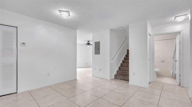 Photo - 18713 NW 84th Psge