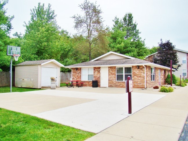 Oakwood Estates