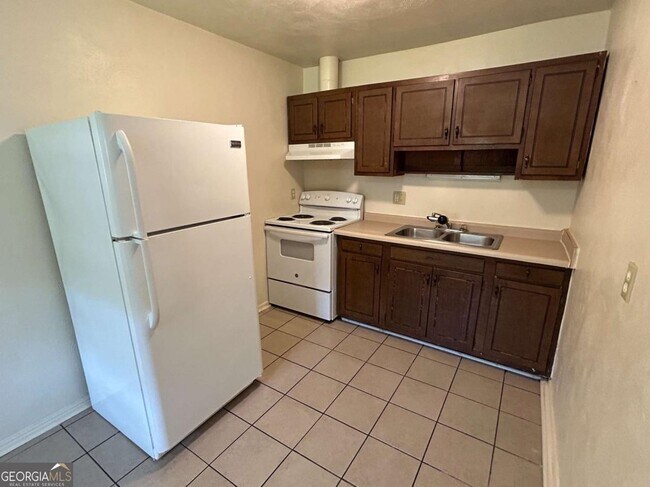 Photo - 130 Candler Ct