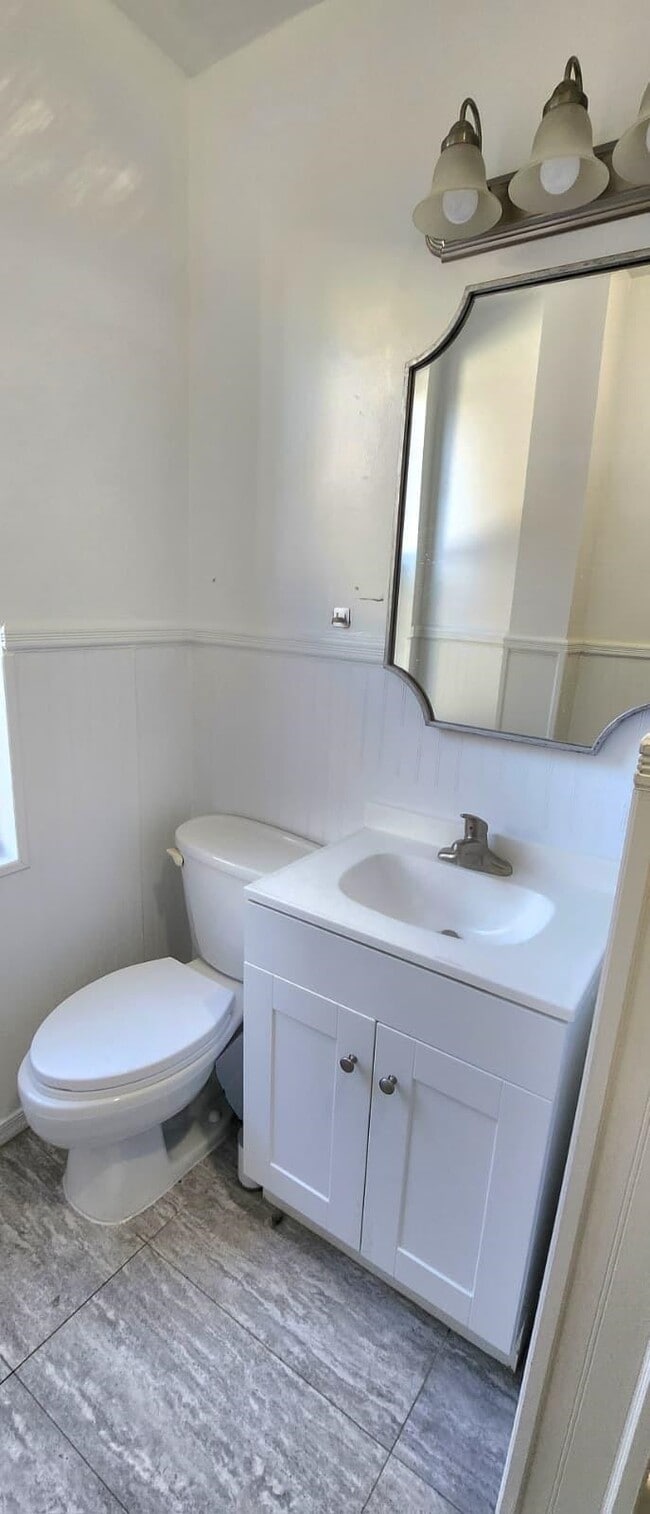 Photo - 761 Avenue A Unit 5