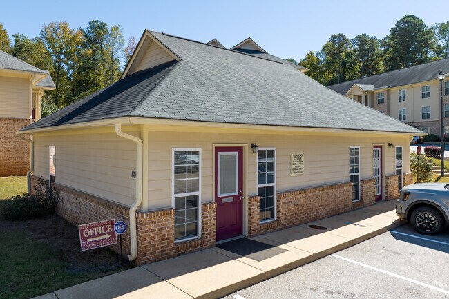 Leasing Office - Windsor Park Apartments