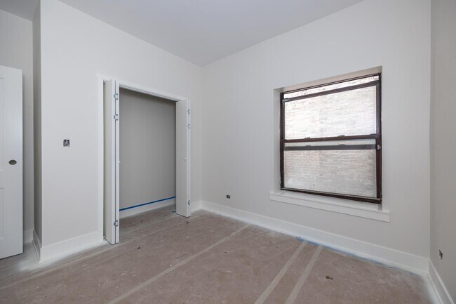 Photo - 4337 N Dayton St Unit 2