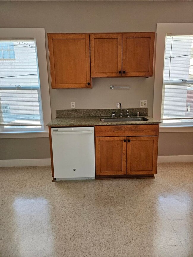 Photo - 321 4th Lane Unit A