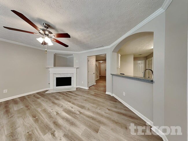 Photo - 201 Sandstone Dr