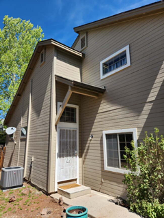 Photo - Coming in August! Furnished Boulder Pointe Townhome