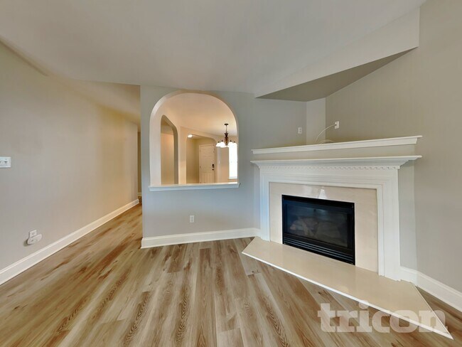 Photo - 3009 Softwind Dr
